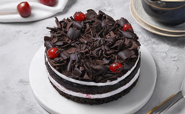 Popular Cakes in Delhi - Black Forest Cakes