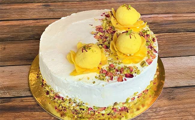 Most Loved Cakes in Delhi - Rasmalai cakes