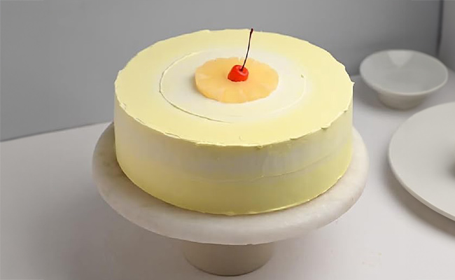 Minimalist Pineapple Cake