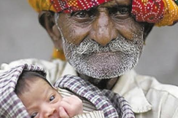 Ramajit Raghav - World's oldest man with his child Ramajit Raghav - World's oldest man with his child