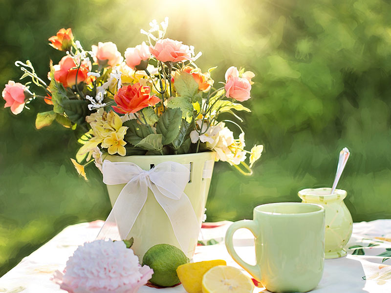 Beautiful April Spring Flowers on the table Beautiful April Spring Flowers on the table