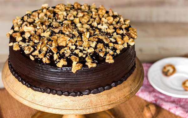Choco Walnut Cake for Birthday Celebration Choco Walnut Cake for Birthday Celebration
