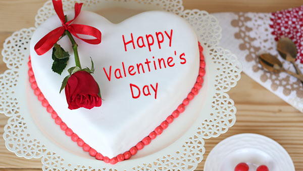 Express Your Love to Your Partner with a Beautiful Cake on Valentine's Day