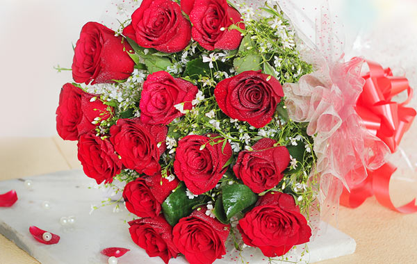 Meaning of 15 rose - What message they convey Meaning of 15 rose - What message they convey