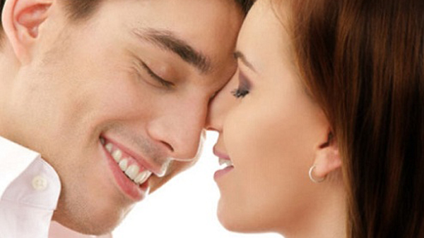 15 Absolutely Sexy & Romantic Types of Kisses You Should Know