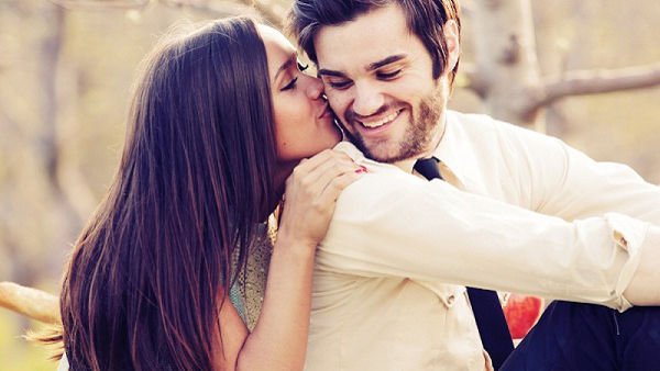 Kiss Your Mate on the Cheek Which Expresses Positive Feelings to Your Mate