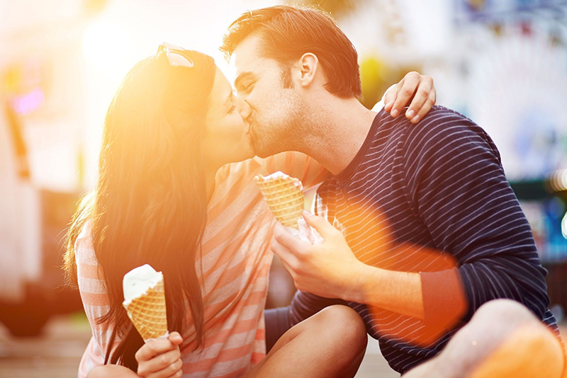 Find out what different meanings Beautiful kiss convey Find out what different meanings Beautiful kiss convey