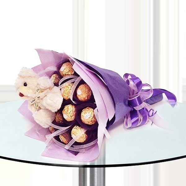Choco-licious Teddy Bunch as a Valentine Gift Choco-licious Teddy Bunch as a Valentine Gift
